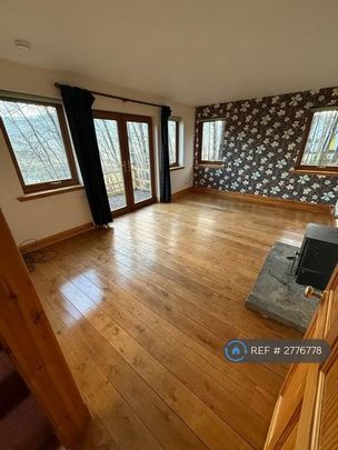 4 bedroom detached house to rent - Photo 1