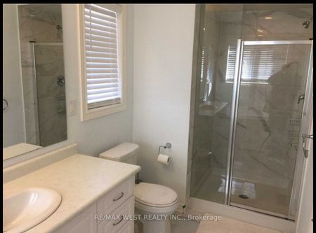 For Lease - 3052 Max Khan Boulevard, Oakville, Ontario - Photo 5