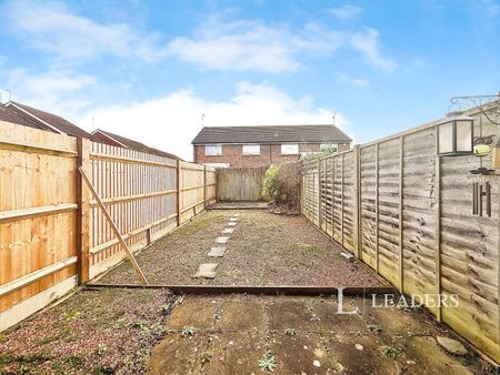 2 bedroom house to rent Pepper Drive, Burgess Hill, RH15 - Photo 2