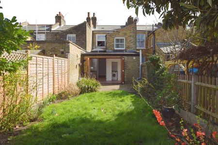 Christchurch Way, London, SE10 - Photo 3
