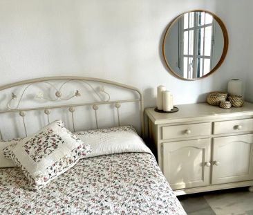 Alquiler de piso en Calle Emperador Trajano, 2 - Photo 6