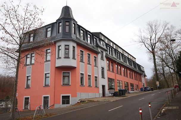 Modern renovierte Wohnung auf der Bärensteiner Straße in Annaberg! - Photo 1