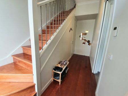 2/8 Chaleyer Street, Reservoir - Photo 3