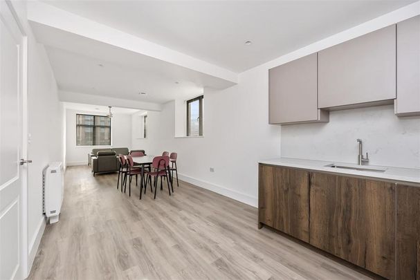 3 bedroom flat to rent - Photo 1