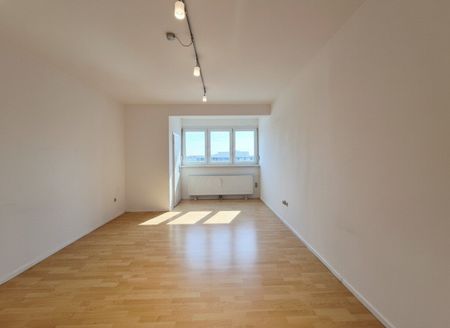 65 m² Wohnfläche + 2 Abstellräume | 4. OG mit Lift | Sofortbezug - Photo 2