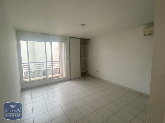 Location Appartement 1 pièce 26m² STE CLOTILDE 97490 - Photo 1