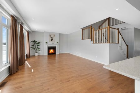 For Lease - 696 Moonflower Crescent, Blossom Park - Airport and Area, Ontario - Photo 5