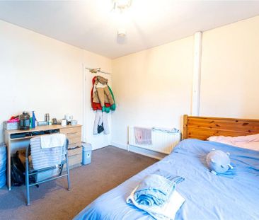 4 bedroom house to rent - Photo 3