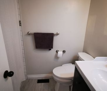 For Lease - 1261 Valerie Crescent, Oakville, Ontario - Photo 5