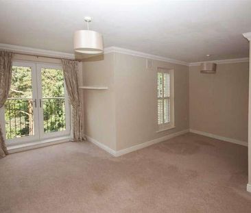 West Hill Place, West Hill, Oxted, RH8 - Photo 5