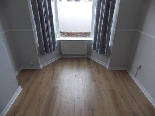 3 bedroom House To Let - Photo 1