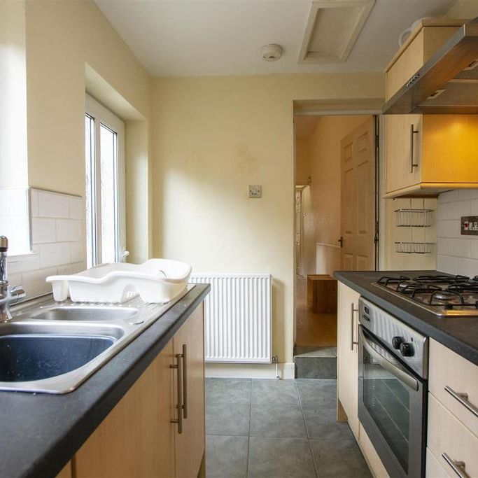 4 bedroom house to rent - Photo 1