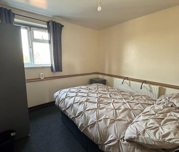 Room in a Shared Flat, Glebe Farm Road, B33 - Photo 2