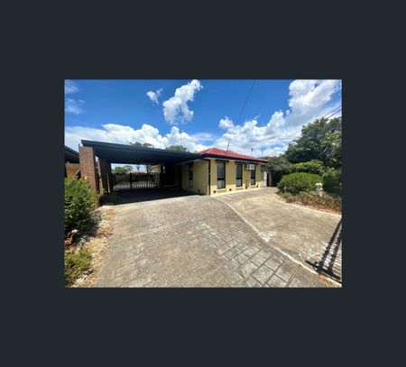 17 Pannam Drive, Hoppers Crossing, Vic 3029 - Photo 5