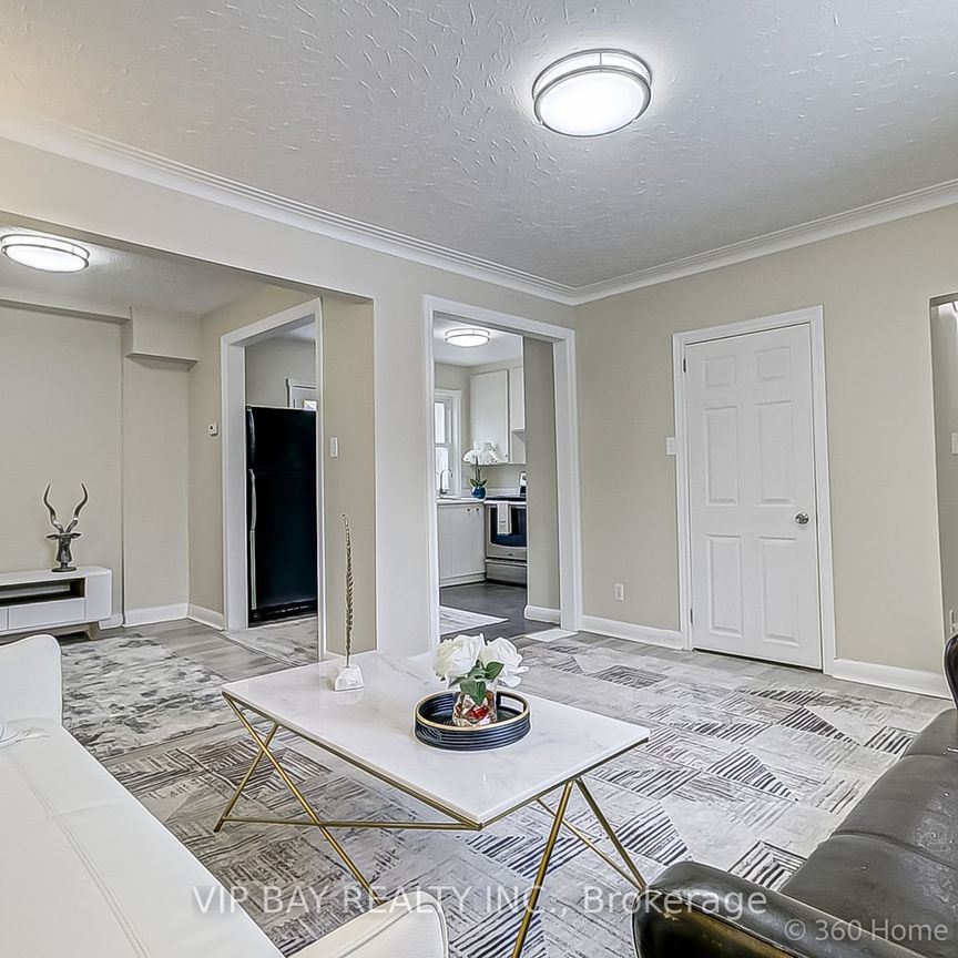 For Lease - 52 Athabaska Avenue, Toronto, Ontario - Photo 1