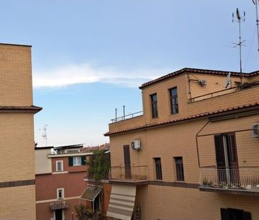 rome, Lazio 00165 - Photo 2