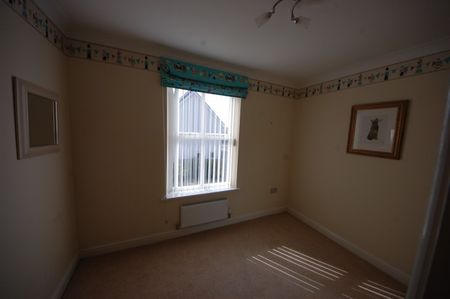 Bonny Crescent, Ravenswood, Ipswich, IP3 9UN - Photo 4