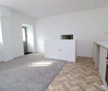 Newtown, Trowbridge, BA14 - Photo 3