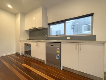 Unit 5, 6, & 7 Available - Townhouse-Effortless Lifestyle In A Great Location! - Photo 4