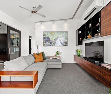 1/113 Nobby Parade, Miami QLD 4220 - House For Rent | Domain - Photo 3