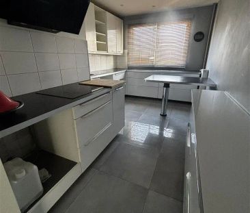 Location appartement 4 pièces - 89m² à Vénissieux (69200) - Photo 1