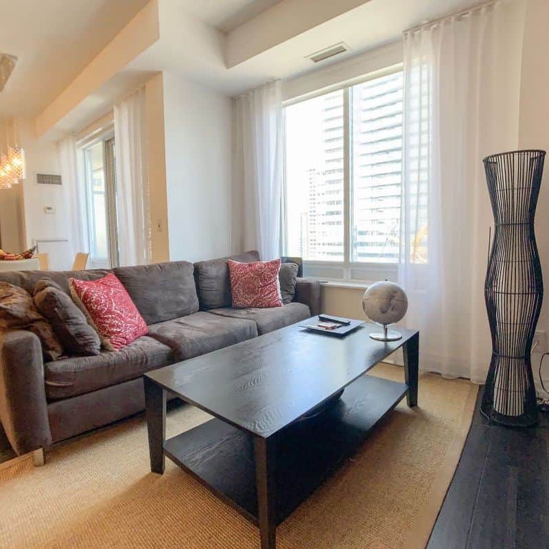 UPTOWN RESIDENCES: Yonge St & Bloor St (35 Balmuto St) AD#2606 - Photo 1