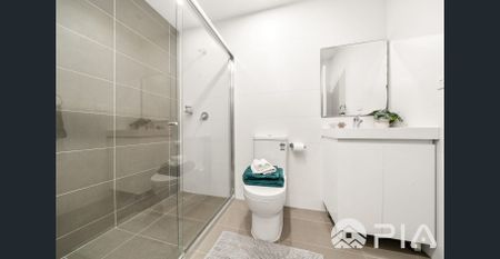 Modern One-Bedroom Apartment in Prime Rosebery Location - Photo 3