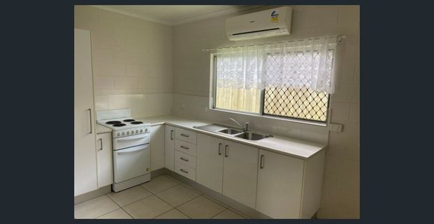 NEAT AND TIDY - Photo 1