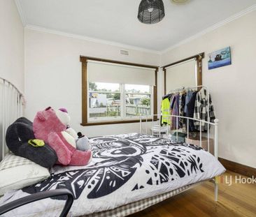 Comfortable Home in Convenient Quoiba Location - Photo 5