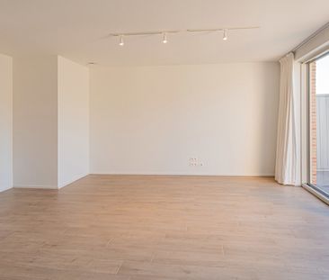 Modern en ruim 1 slpk app met zonnig terras en staanplaats! - Foto 1