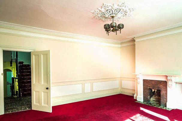 4 bedroom maisonette to rent - Photo 1