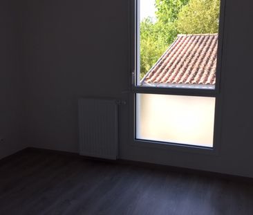 Location Appartement 3 pièces 68m² - Photo 5