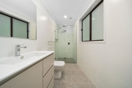 43A Bowerman Place, Cherrybrook NSW 2126 - House For Rent | Domain - Photo 4