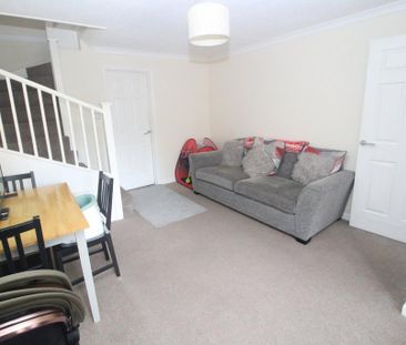 2 bedroom end of terrace house to rent - Photo 1