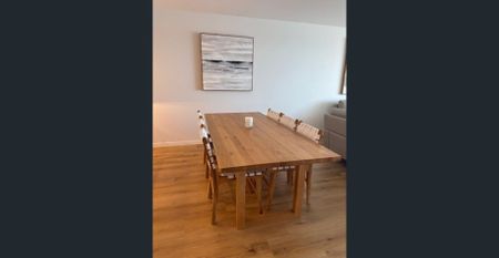 FULLY FURNISHED (cleaner inc) - Enjoy a serene lifestyle by the water - Photo 3