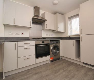2 bedroom terraced house to rent - Photo 2