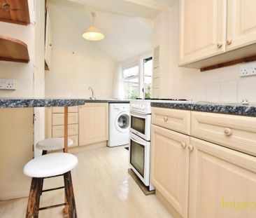 2 bedroom end of terrace house to rent - Photo 5