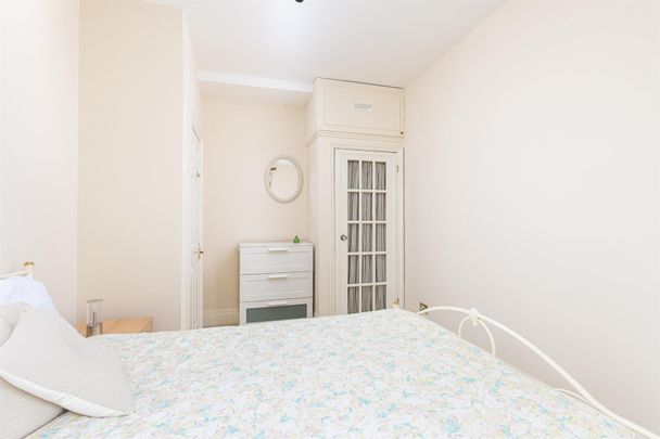 2 bed apartment to rent in Park Place, Bristol, BS8 - Photo 1