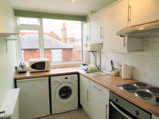 Dean Court, Broad Street - Photo 1