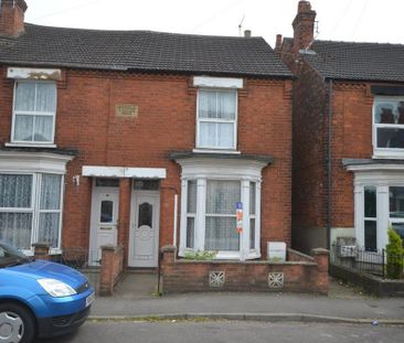 3 bedroom semi-detached house to rent - Photo 5