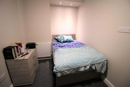 5 bedroom private hall to rent - Photo 5