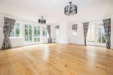 5 bedroom semi-detached house to rent - Photo 2