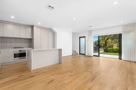 23B Negus Cres, Watson ACT 2602 - Townhouse For Rent | Domain - Photo 2