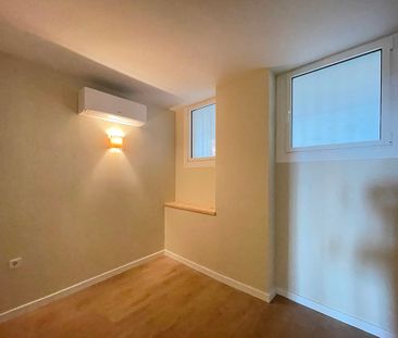 Bonito apartamento con vistas al mar, 2 dormitorios, terraza, ascen... - Photo 6