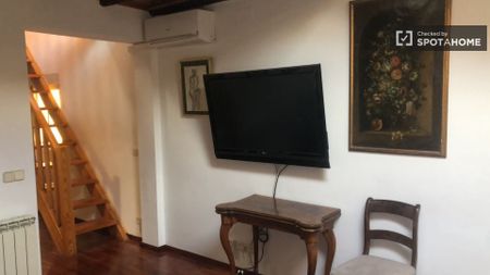 madrid, Community of Madrid 28012 - Photo 2