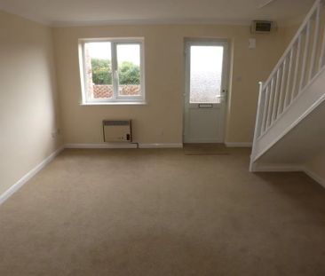 Modern 2 Bedroom End Terrace Clean and Bright for Rent in Bridgwater - Photo 1