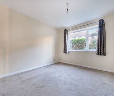 Heather Way, Hindhead, Surrey, GU26 - Photo 5