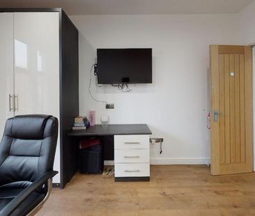 Studio to rent - Photo 5