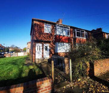 3 bedroom flat to rent - Photo 4