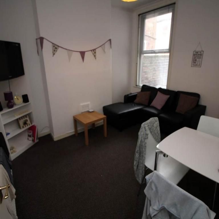 3 bedroom house share to rent - Photo 1